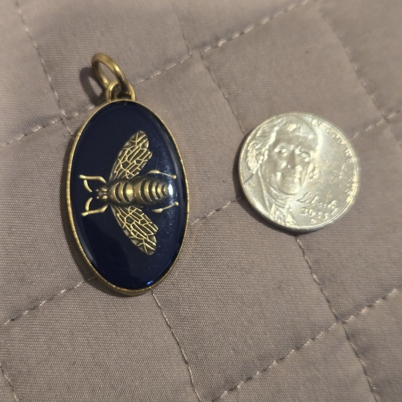 Gucci Bee Navy Blue Zipper Pull Button Charm - Picture 5 of 5